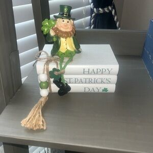 St. Patrick's Day a stack Leprechaun not included